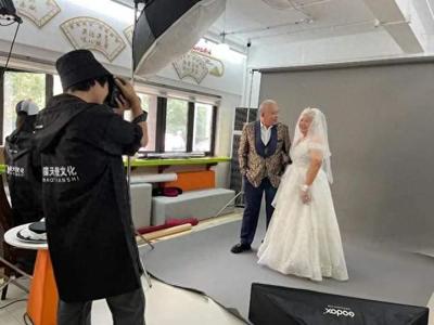 為歲月留影，讓愛永駐——社區公益攝影定格老人幸福時光